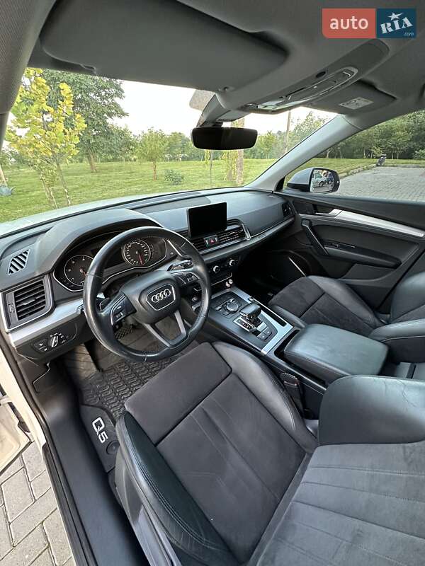 Внедорожник / Кроссовер Audi Q5 2018 в Золочеве