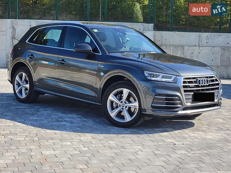 Позашляховик / Кросовер Audi Q5 2017 в Києві