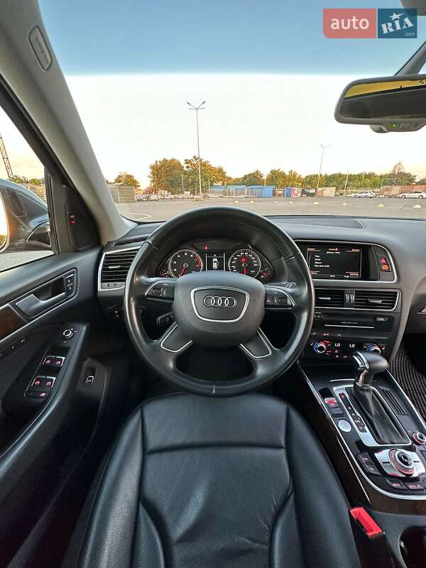 Позашляховик / Кросовер Audi Q5 2015 в Дніпрі