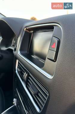 Внедорожник / Кроссовер Audi Q5 2015 в 