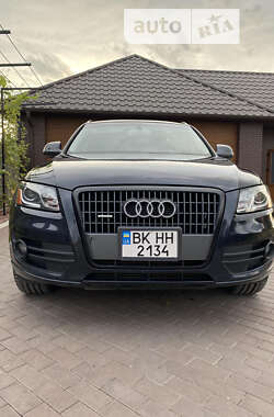 Внедорожник / Кроссовер Audi Q5 2012 в Сарнах