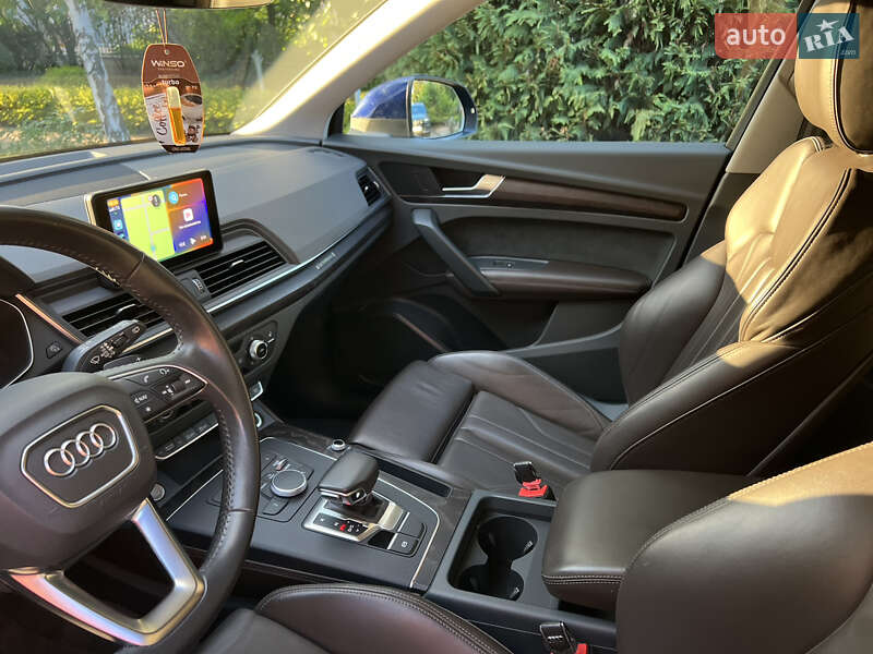 Позашляховик / Кросовер Audi Q5 2018 в Одесі