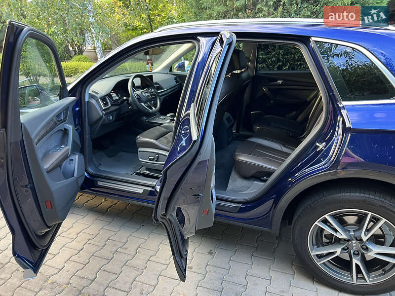 Позашляховик / Кросовер Audi Q5 2018 в Одесі