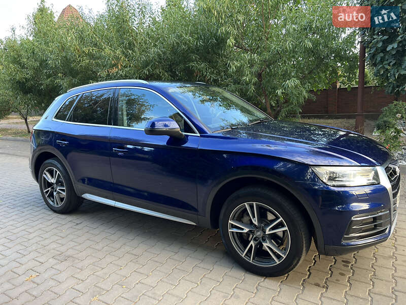 Позашляховик / Кросовер Audi Q5 2018 в Одесі
