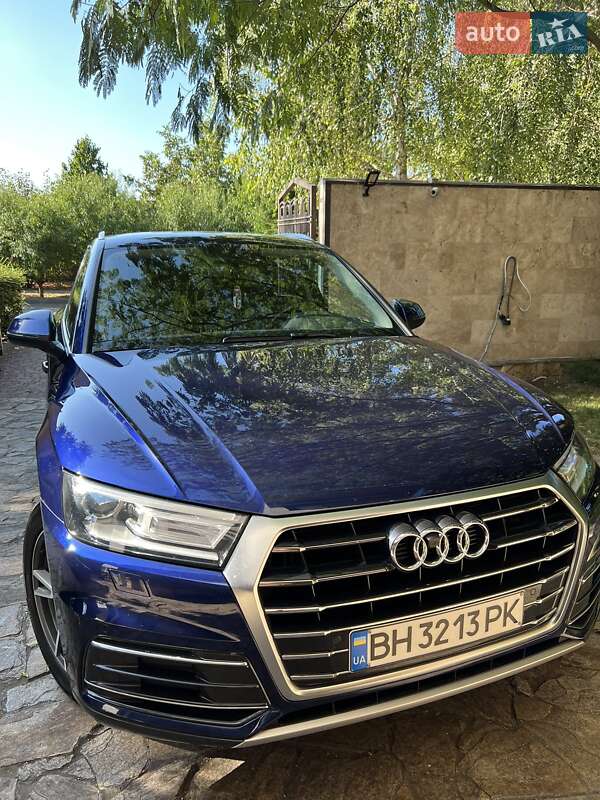 Позашляховик / Кросовер Audi Q5 2018 в Одесі