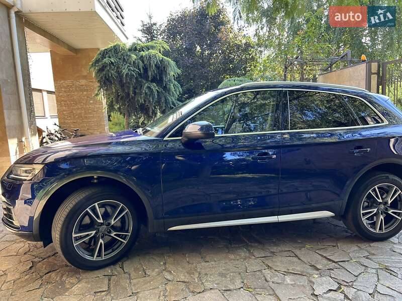 Позашляховик / Кросовер Audi Q5 2018 в Одесі