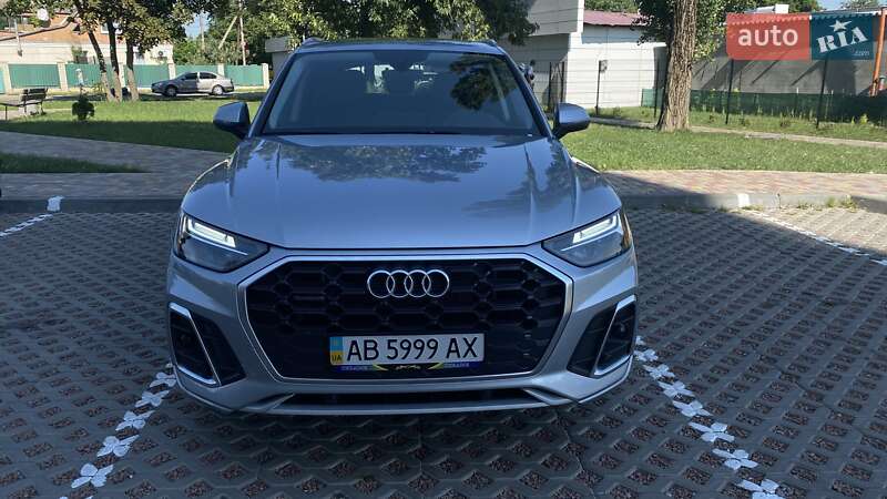 Внедорожник / Кроссовер Audi Q5 2020 в Полтаве