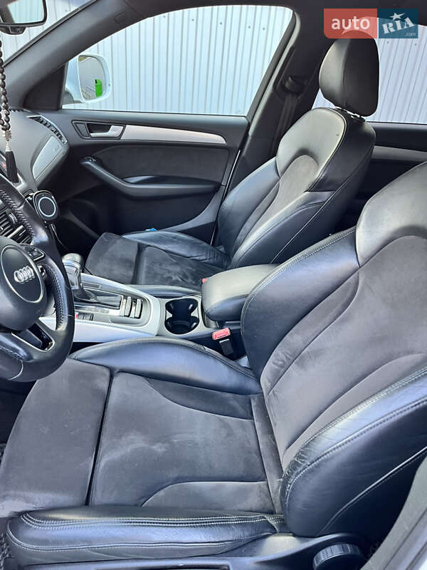 Внедорожник / Кроссовер Audi Q5 2013 в Черновцах