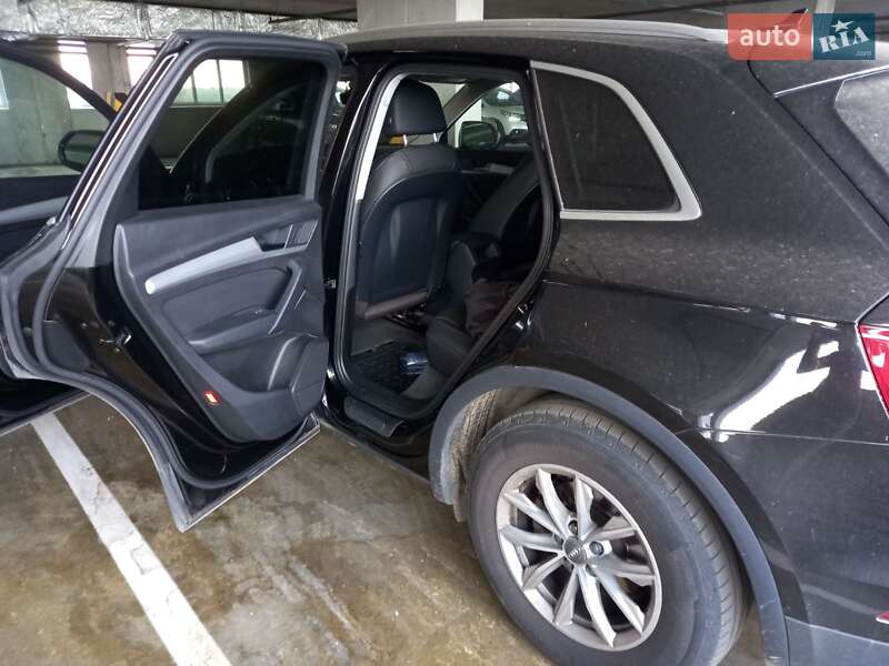 Внедорожник / Кроссовер Audi Q5 2018 в Киеве