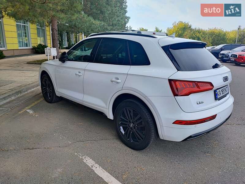 Внедорожник / Кроссовер Audi Q5 2017 в Борисполе
