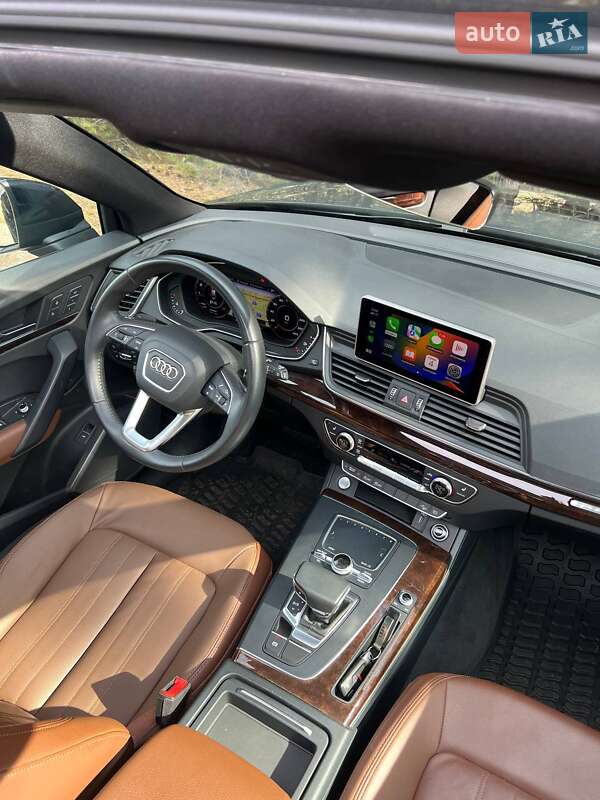 Внедорожник / Кроссовер Audi Q5 2018 в Смеле