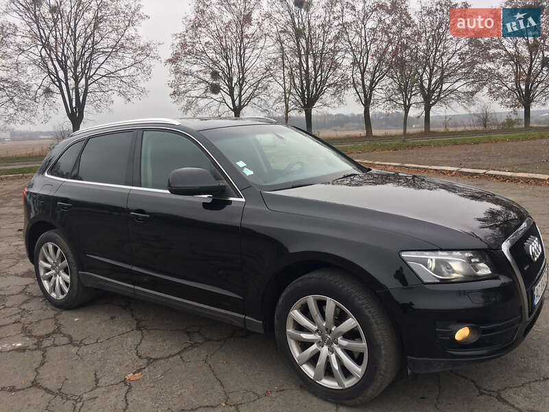 Внедорожник / Кроссовер Audi Q5 2009 в Владимире
