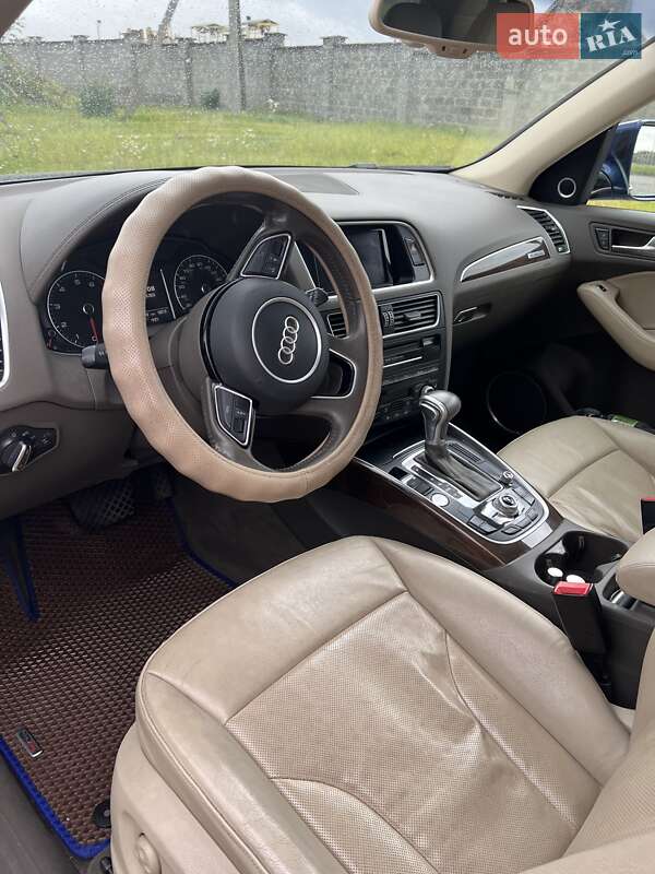 Позашляховик / Кросовер Audi Q5 2015 в Львові