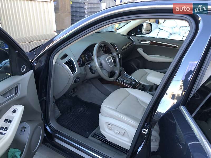 Позашляховик / Кросовер Audi Q5 2012 в Черкасах