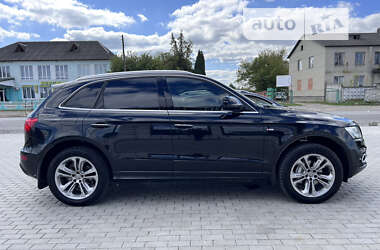 Позашляховик / Кросовер Audi Q5 2016 в 