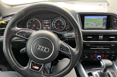 Позашляховик / Кросовер Audi Q5 2016 в 