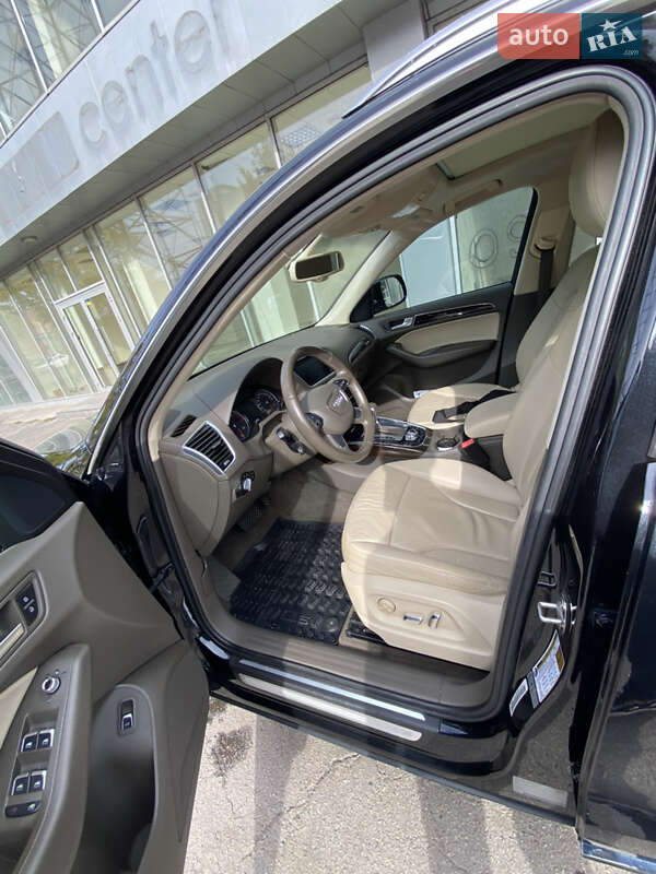 Внедорожник / Кроссовер Audi Q5 2012 в Днепре