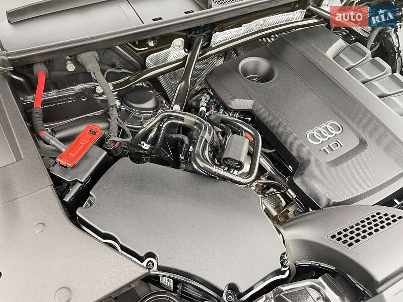 Внедорожник / Кроссовер Audi Q5 2019 в Ивано-Франковске