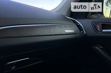 Внедорожник / Кроссовер Audi Q5 2015 в 