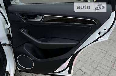 Внедорожник / Кроссовер Audi Q5 2012 в 