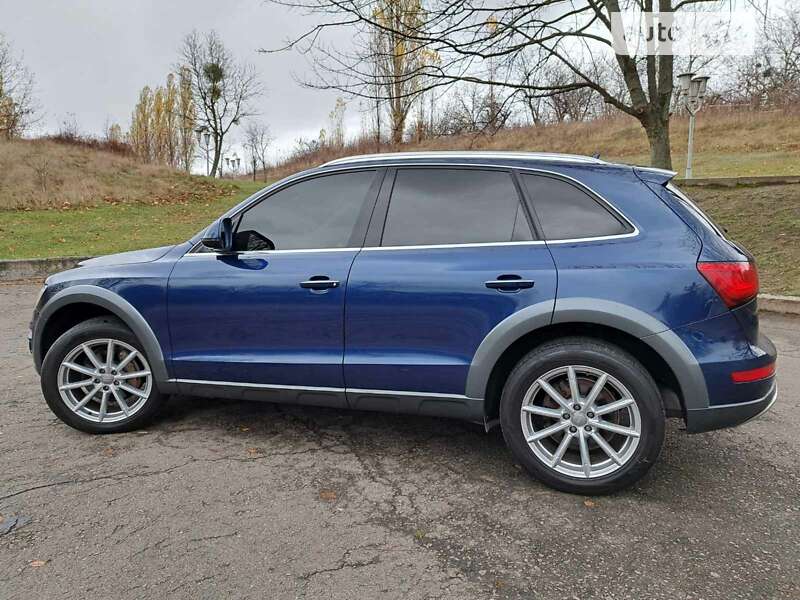 Внедорожник / Кроссовер Audi Q5 2016 в Ровно