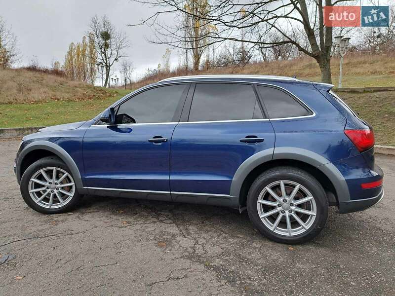 Внедорожник / Кроссовер Audi Q5 2016 в Ровно