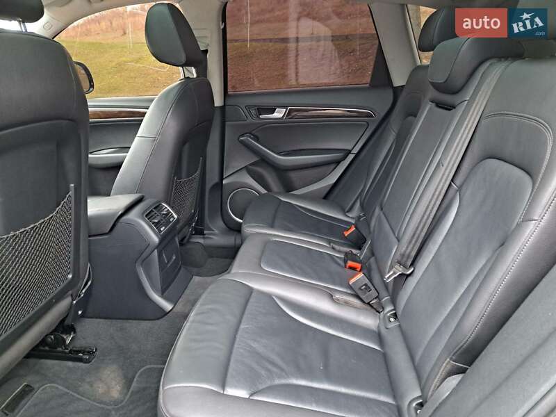 Внедорожник / Кроссовер Audi Q5 2016 в Ровно
