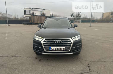 Внедорожник / Кроссовер Audi Q5 2017 в 