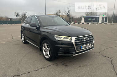 Внедорожник / Кроссовер Audi Q5 2017 в 
