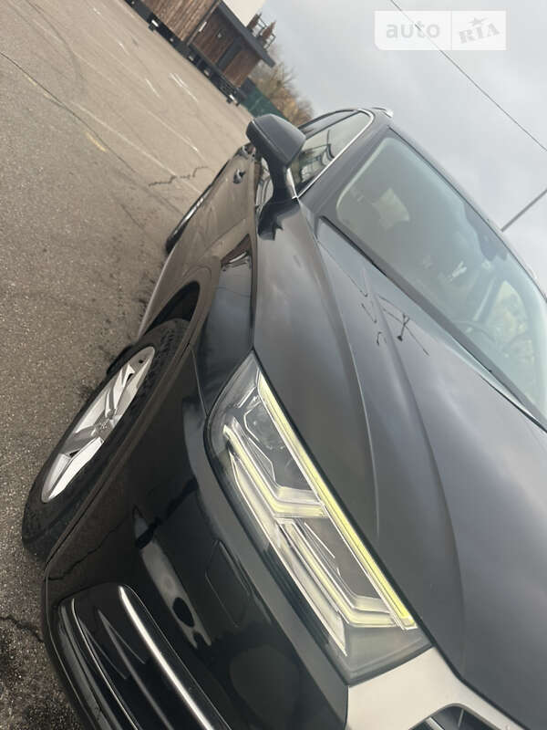 Внедорожник / Кроссовер Audi Q5 2017 в Виннице