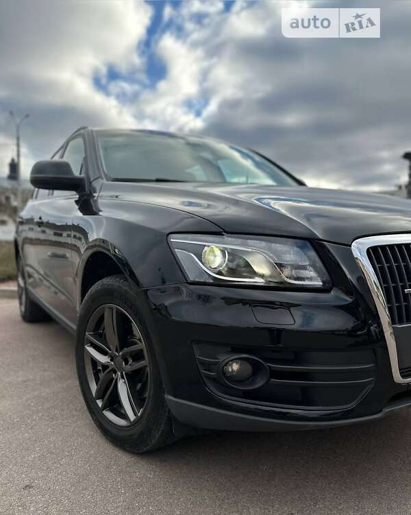 Внедорожник / Кроссовер Audi Q5 2009 в Бердичеве