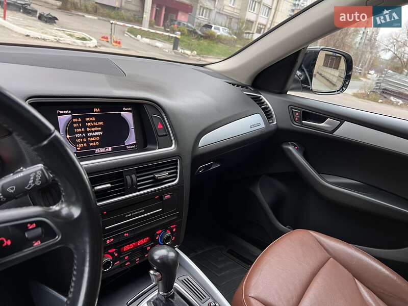Внедорожник / Кроссовер Audi Q5 2012 в Харькове