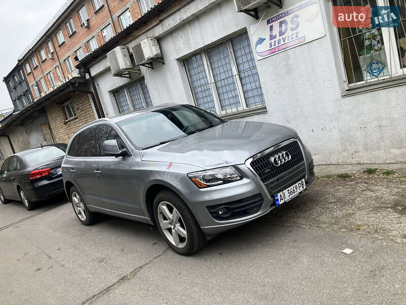 Внедорожник / Кроссовер Audi Q5 2010 в Дрогобыче