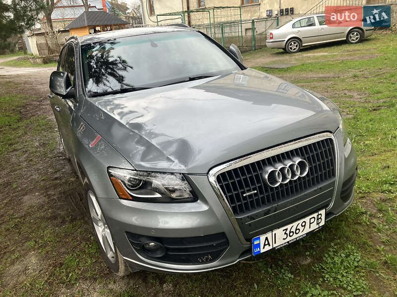 Внедорожник / Кроссовер Audi Q5 2010 в Дрогобыче