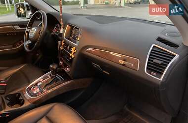 Внедорожник / Кроссовер Audi Q5 2015 в 