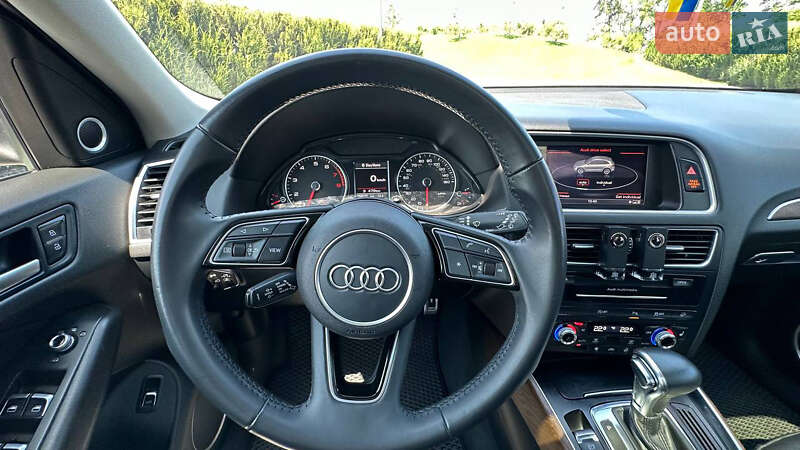 Внедорожник / Кроссовер Audi Q5 2012 в Днепре