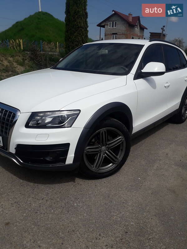 Внедорожник / Кроссовер Audi Q5 2009 в Самборе