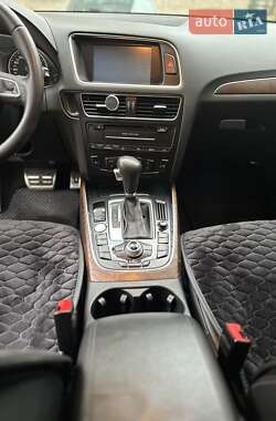 Внедорожник / Кроссовер Audi Q5 2011 в Киеве