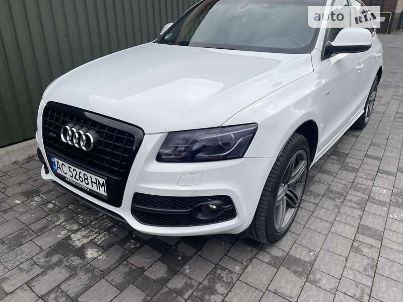 Внедорожник / Кроссовер Audi Q5 2012 в 