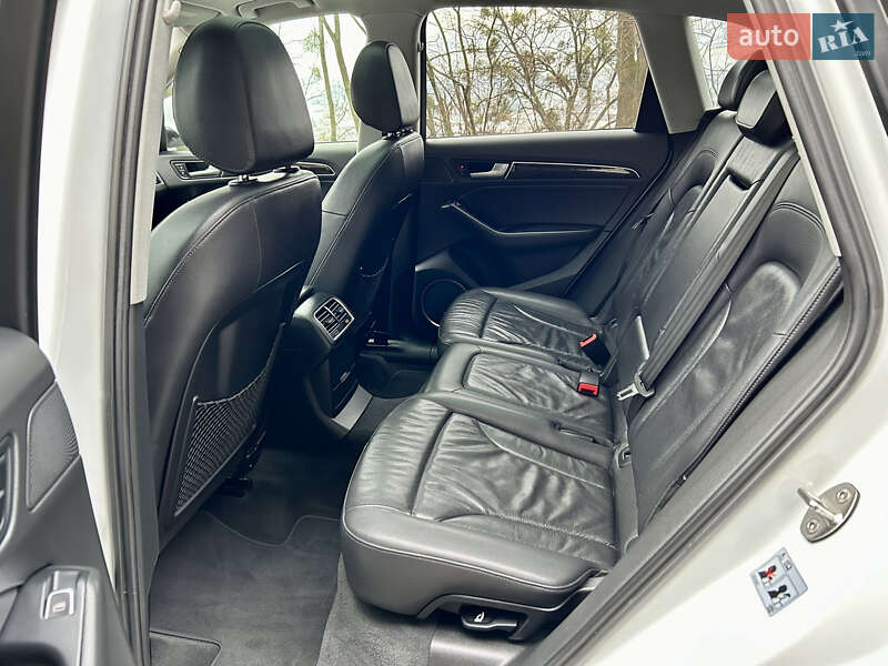 Внедорожник / Кроссовер Audi Q5 2013 в Львове