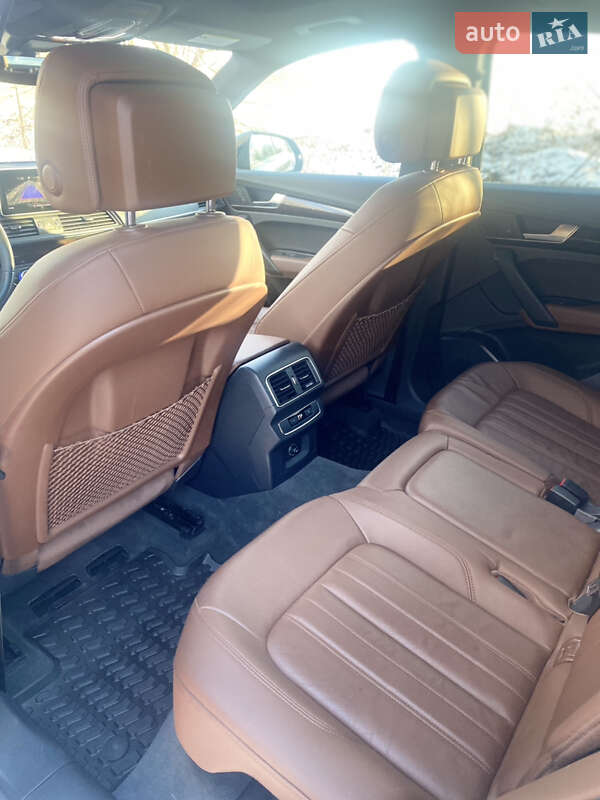 Внедорожник / Кроссовер Audi Q5 2018 в Смеле