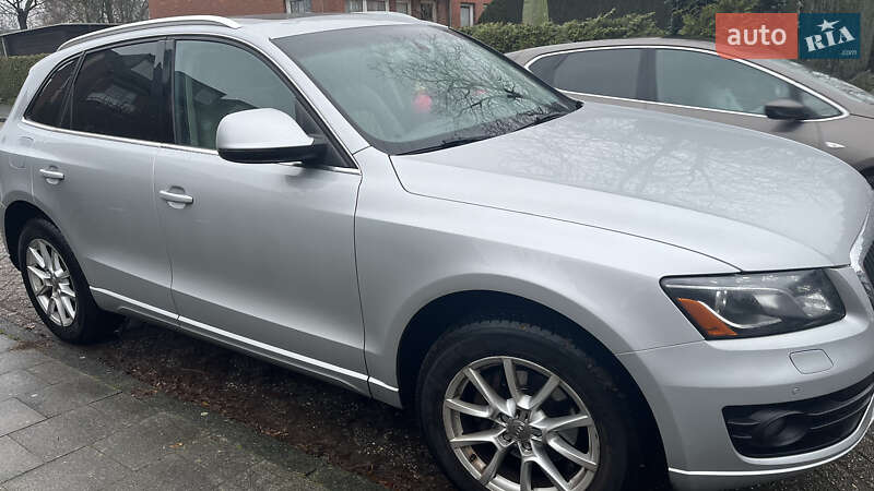 Внедорожник / Кроссовер Audi Q5 2011 в 
