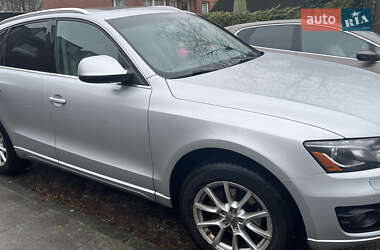 Внедорожник / Кроссовер Audi Q5 2011 в 