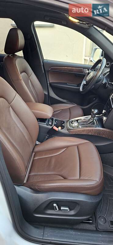 Позашляховик / Кросовер Audi Q5 2014 в Золочеві