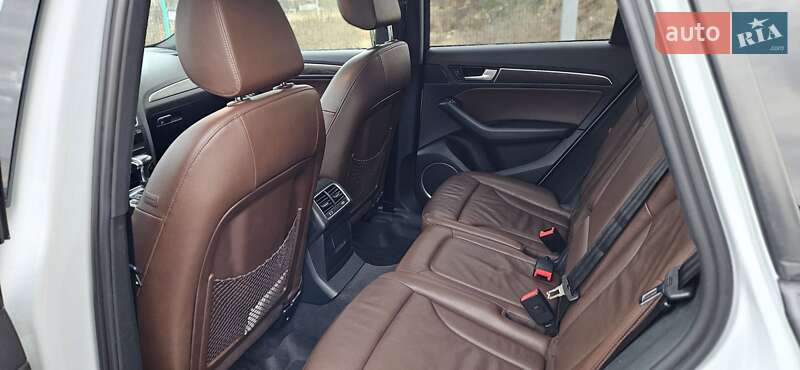 Позашляховик / Кросовер Audi Q5 2014 в Золочеві