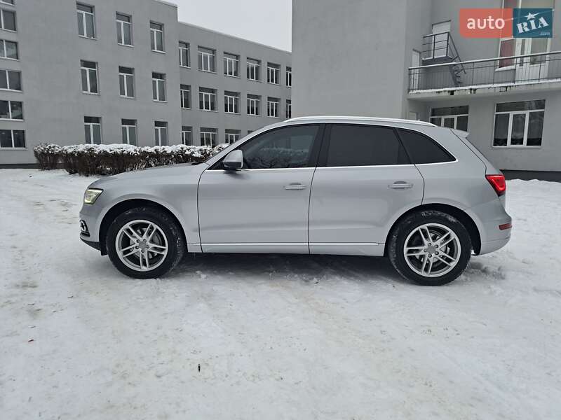 Внедорожник / Кроссовер Audi Q5 2015 в Луцке