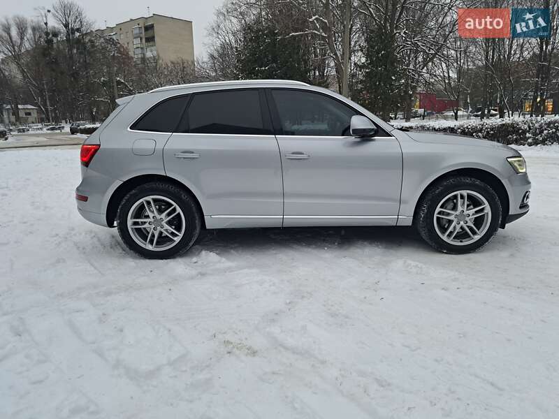 Внедорожник / Кроссовер Audi Q5 2015 в Луцке
