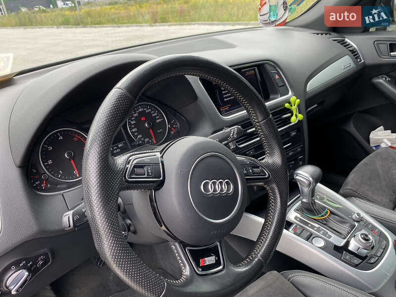 Позашляховик / Кросовер Audi Q5 2015 в Києві