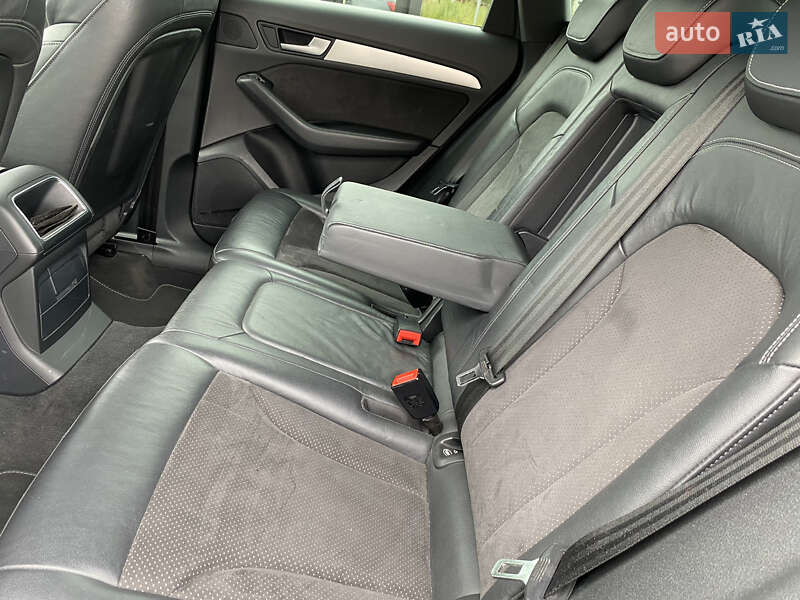 Позашляховик / Кросовер Audi Q5 2015 в Києві