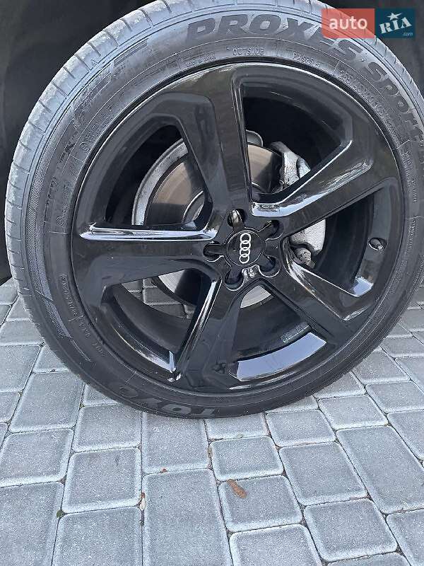 Внедорожник / Кроссовер Audi Q5 2010 в Днепре